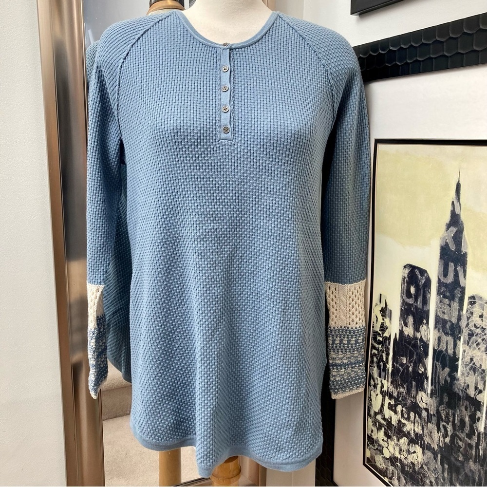 NWT Coast Country waffle top with knit cuffs